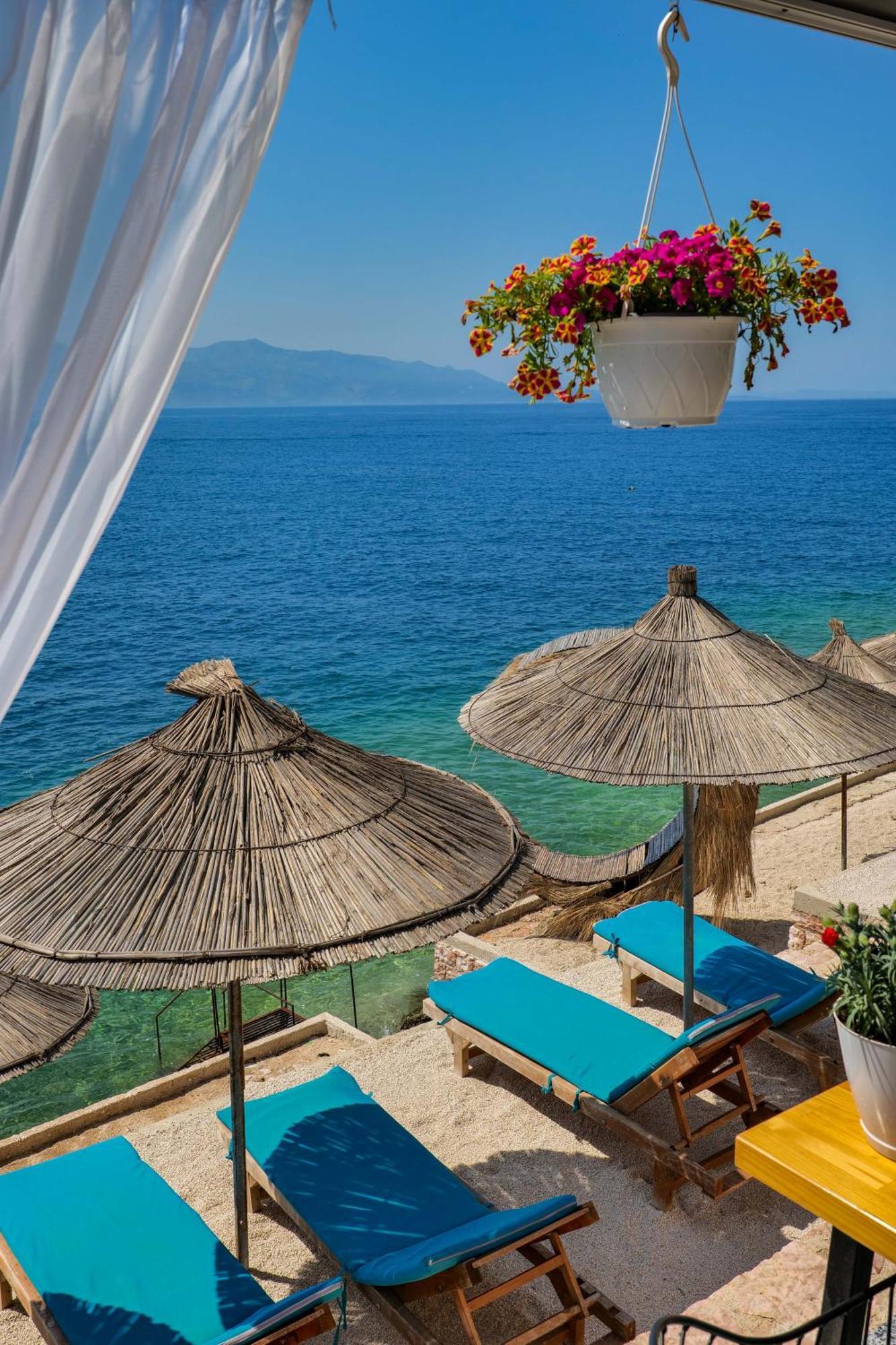 Fabeno Villa Sarandë Exterior foto